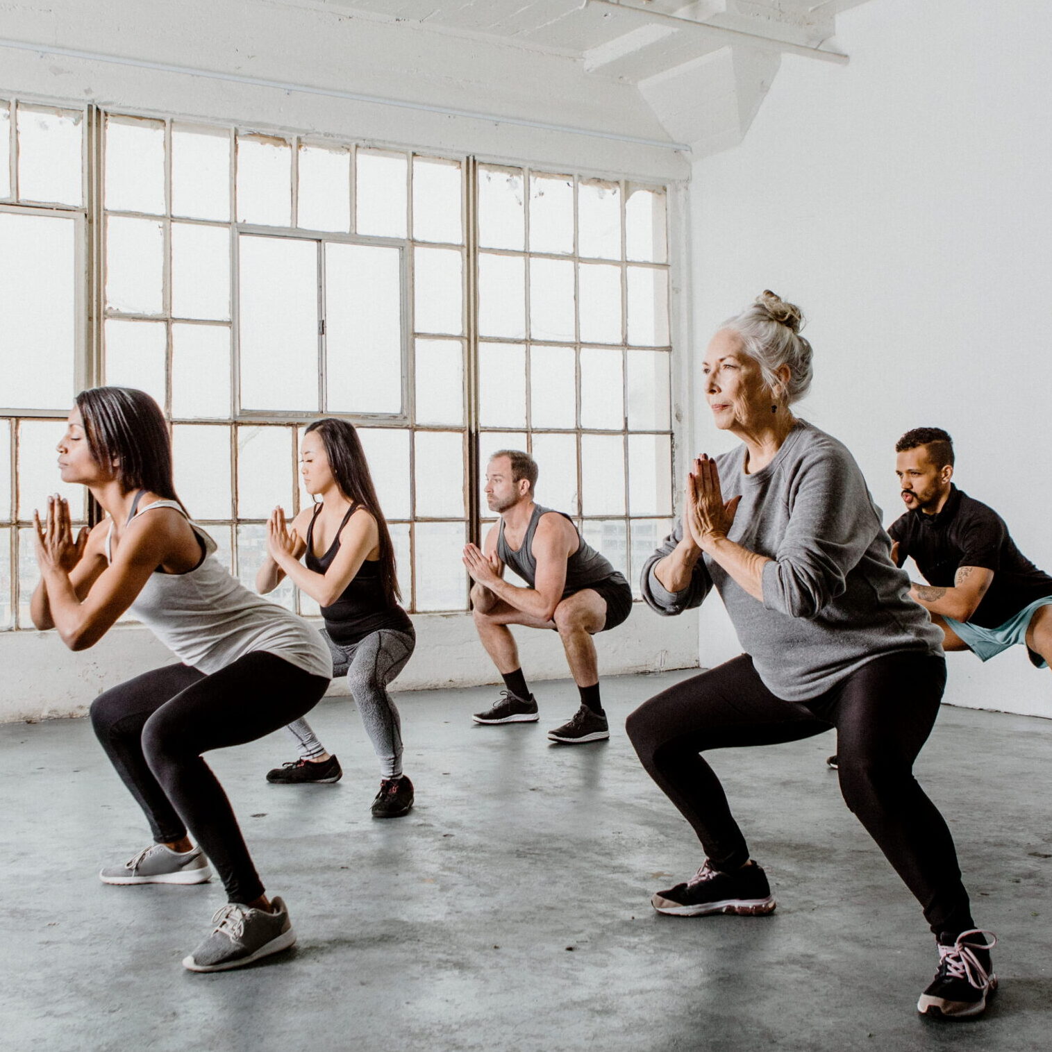 diverse-people-yoga-class